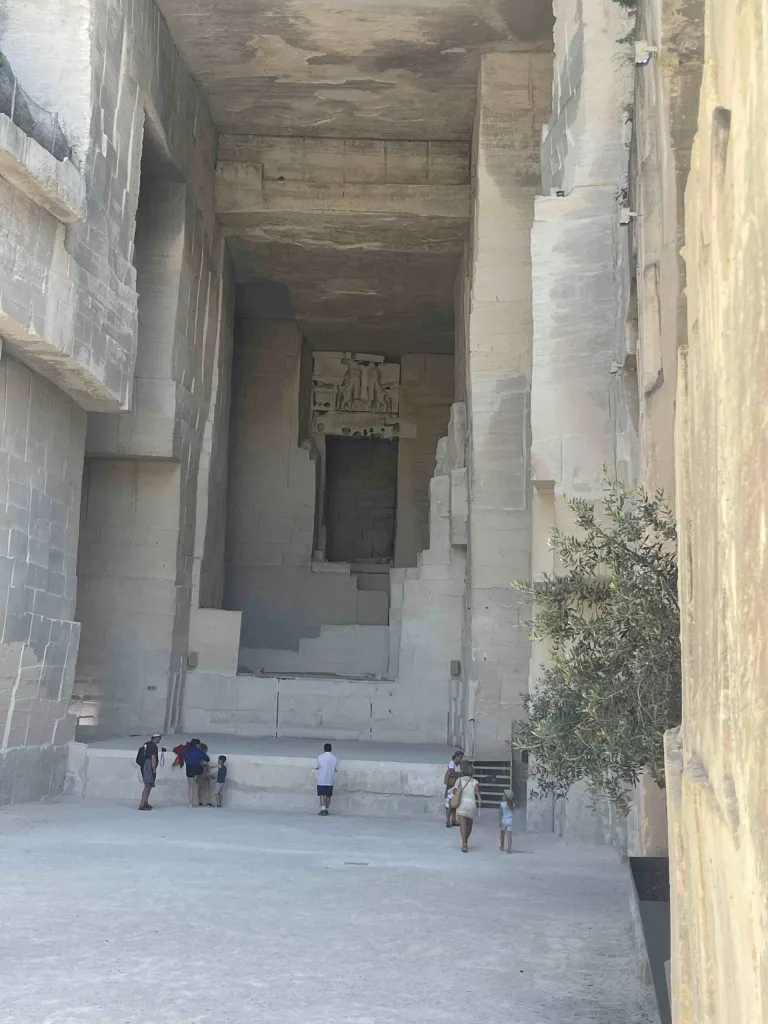 Outdoor garden area in Carrières de Lumières, Provence