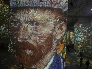 Van Gogh self portrait