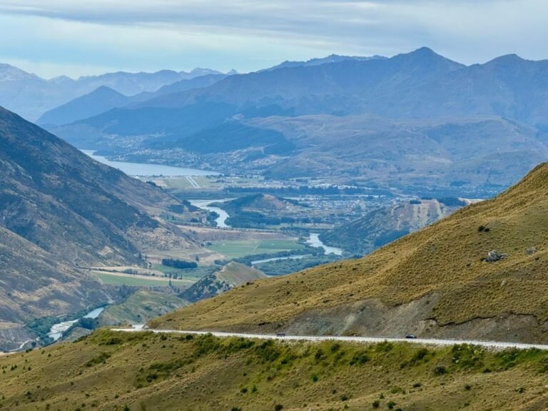 Approach to Queenstown from the north